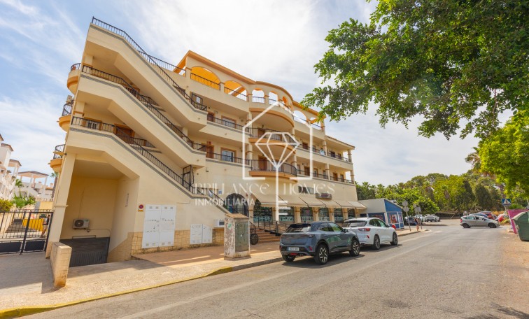 Sale - Apartment / flat - Orihuela - Villamartin
