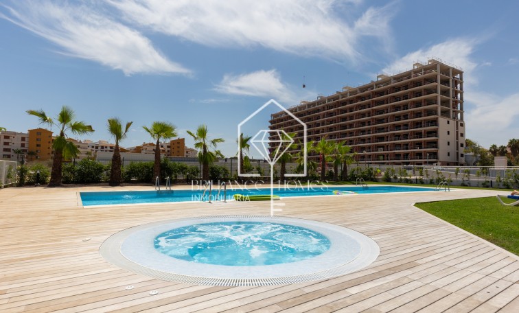 Resale - Wohnung - Torrevieja - Punta Prima