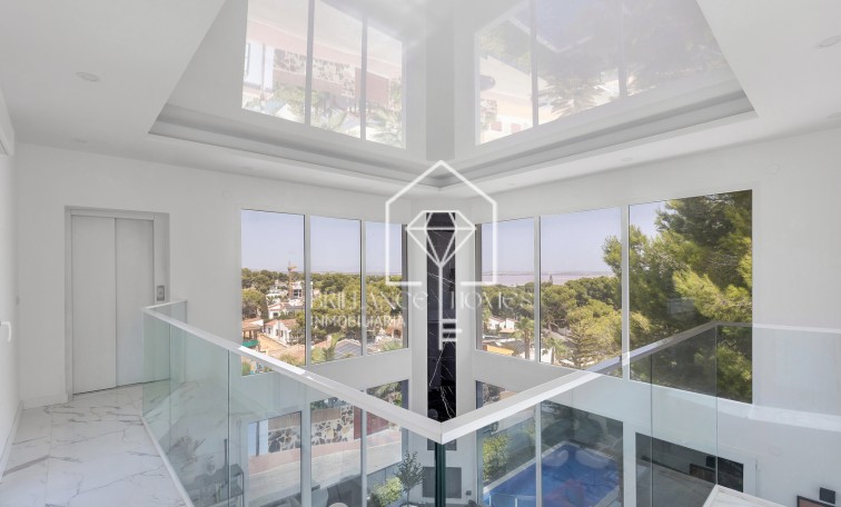 Revente - Villa - Torrevieja - Los Balcones