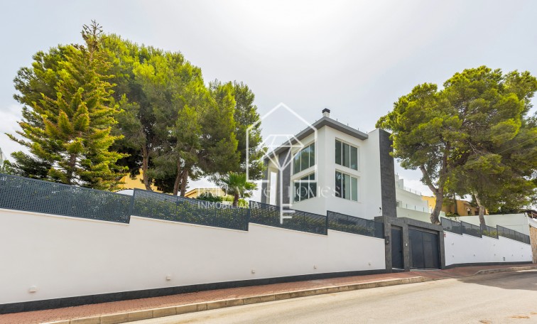 Revente - Villa - Torrevieja - Los Balcones