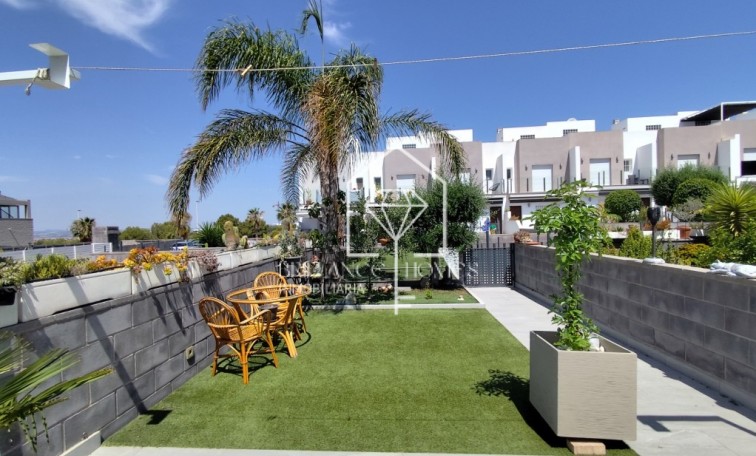 Revente - Corner townhouse - Torrevieja