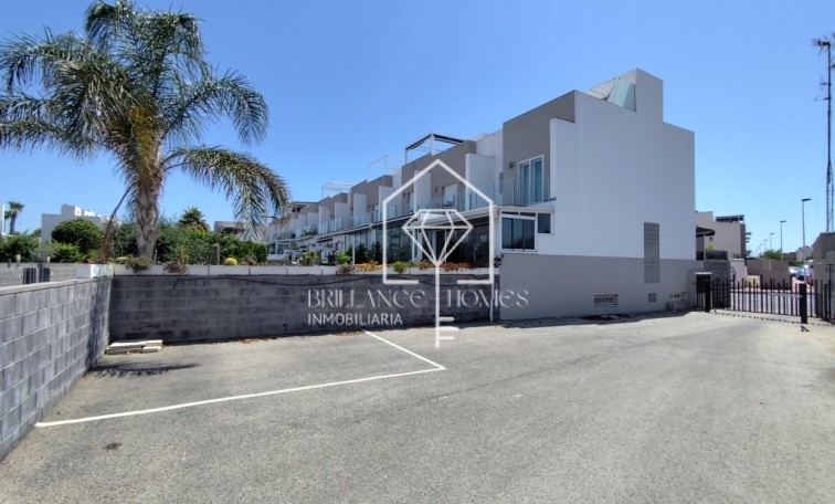 Revente - Corner townhouse - Torrevieja