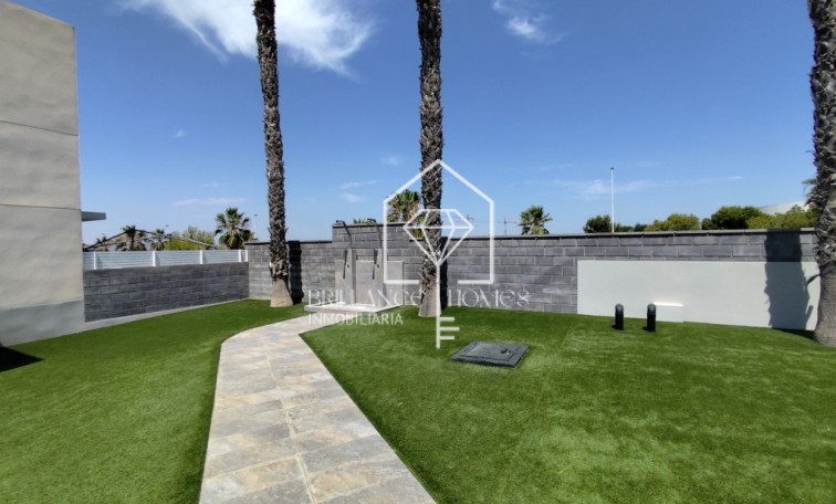 Revente - Corner townhouse - Torrevieja