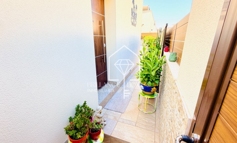 Resale - Semi Detached Villa - Los Montesinos - La Herada