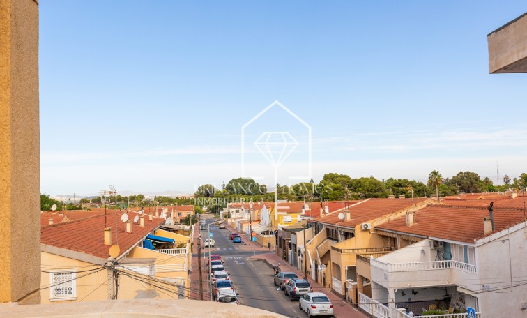 Sale - Apartment / flat - Torrevieja
