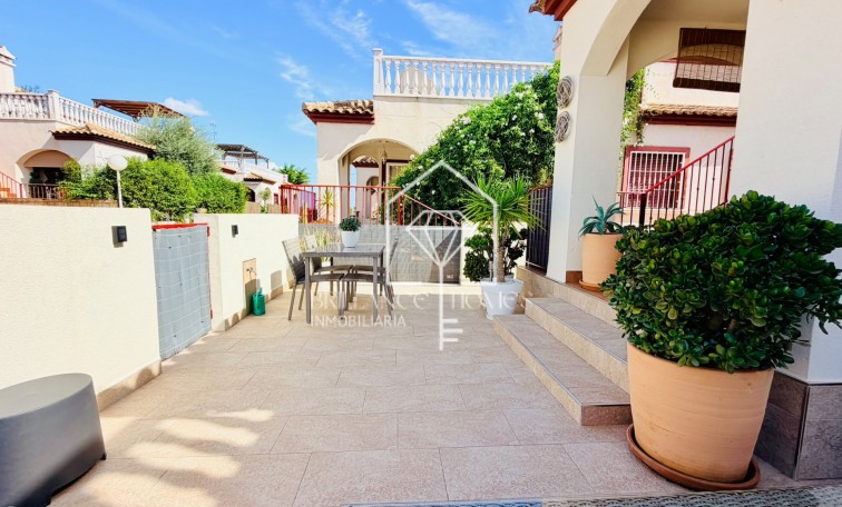 Resale - Semi Detached Villa - Daya Vieja