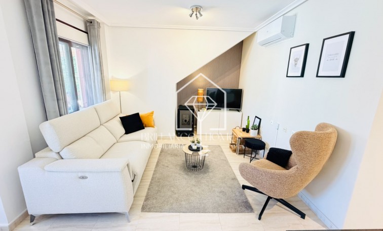 Resale - Semi Detached Villa - Daya Vieja