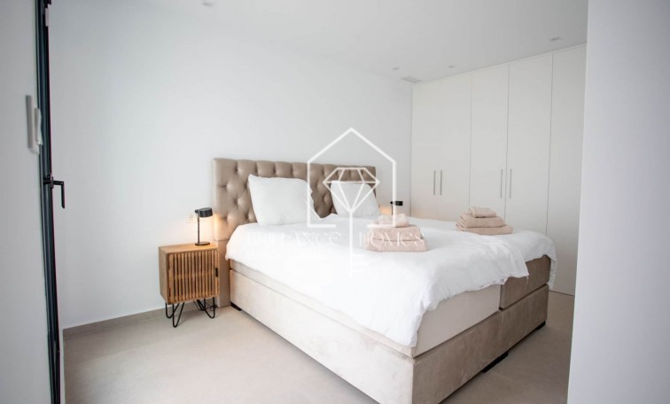 Sale - Detached villa - Dolores