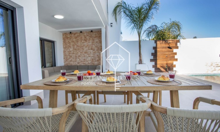 Sale - Detached villa - Dolores
