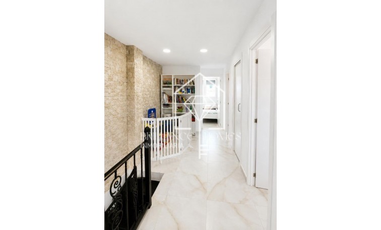 Sale - Townhouse - Torrevieja - Los Balcones