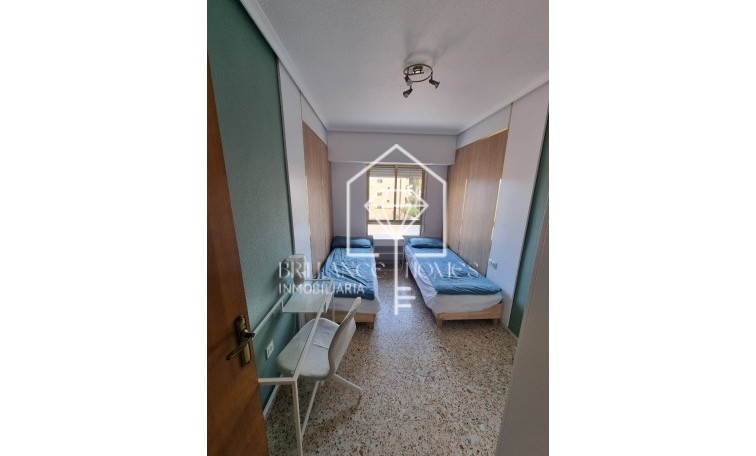 Segunda mano - Apartamento / piso - Los Arenales del Sol - Arenales