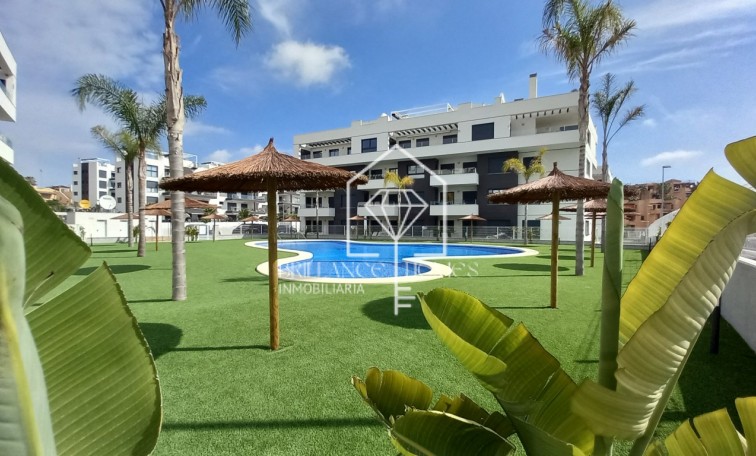 Resale - Apartment - Villamartin