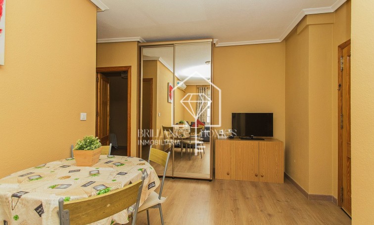 Resale - Apartamento - Torrevieja - Playa de los Locos