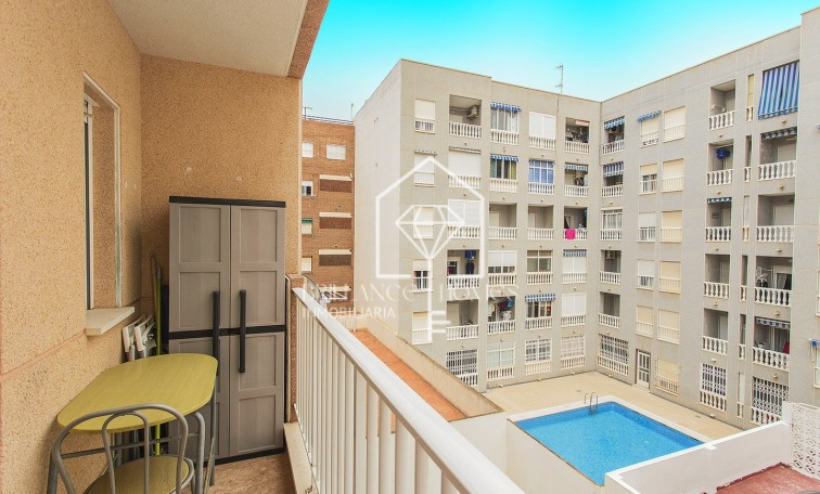 Resale - Apartamento - Torrevieja - Playa de los Locos