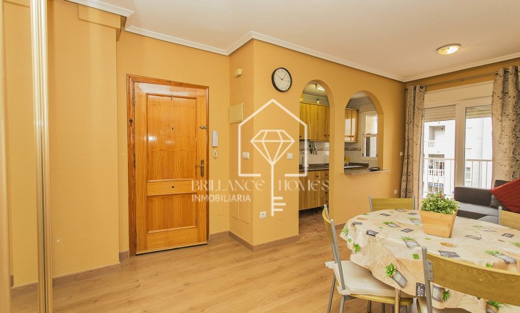 Sale - Apartamento - Torrevieja - Playa de los Locos