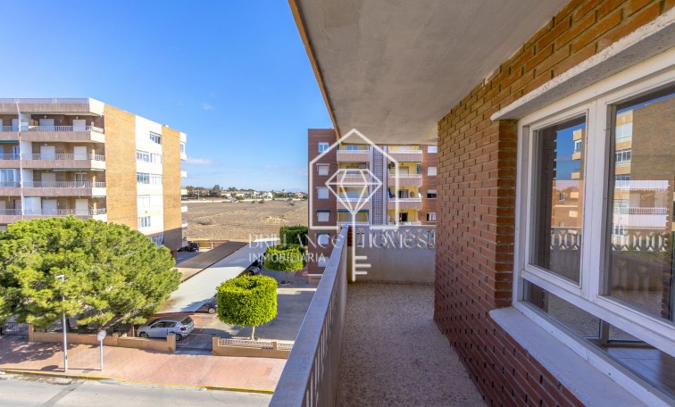 Revente - Apartment - Punta Prima