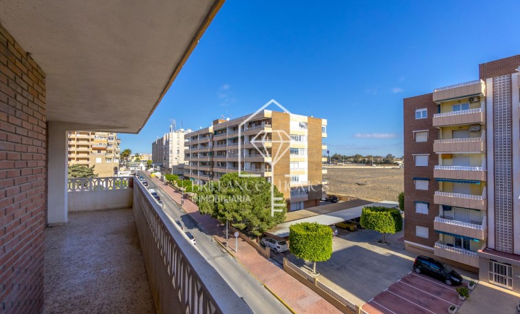 Resale - Apartment - Punta Prima