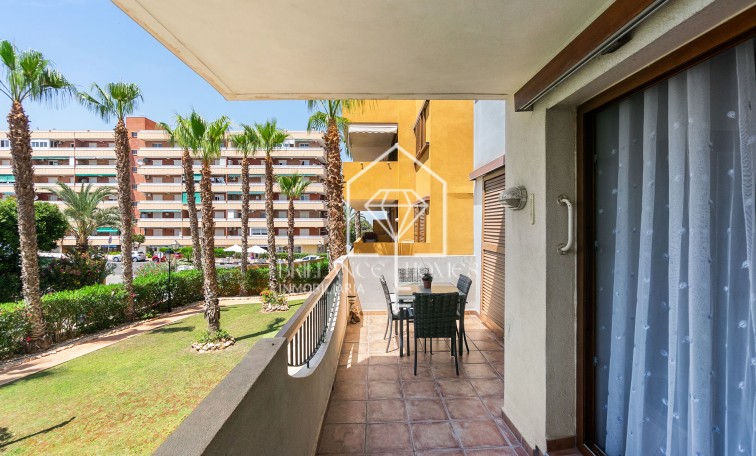 Resale - Apartment - Punta Prima - La Entrada