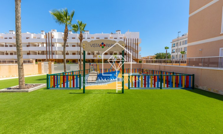 Resale - Apartment - Orihuela Costa - Villamartín-Las Filipinas