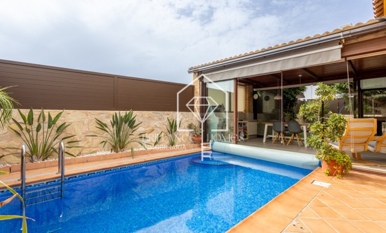 Segunda mano - Semi - Detached Villa - Los Montesinos - La Herrada