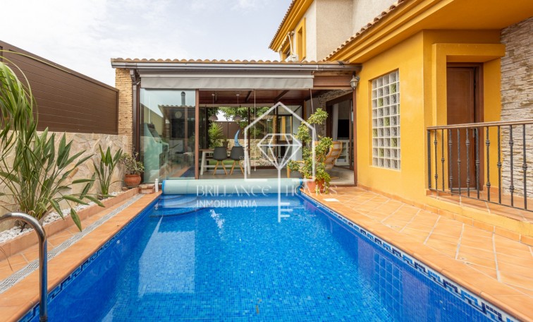 Segunda mano - Semi - Detached Villa - Los Montesinos - La Herrada