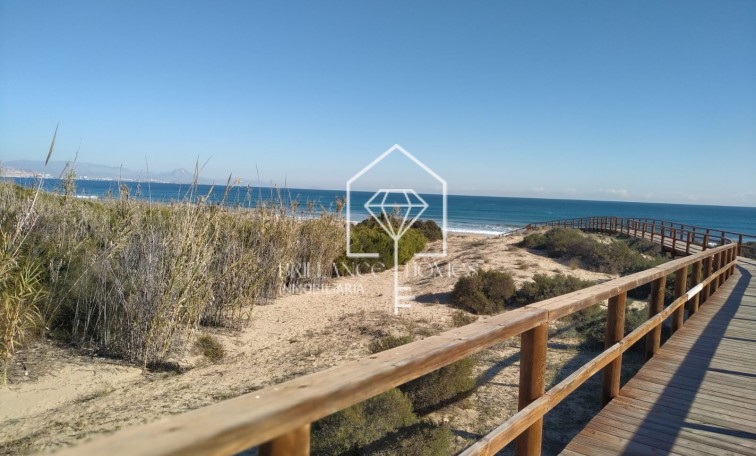 Sale - Apartamento - Los Arenales del Sol - Arenales