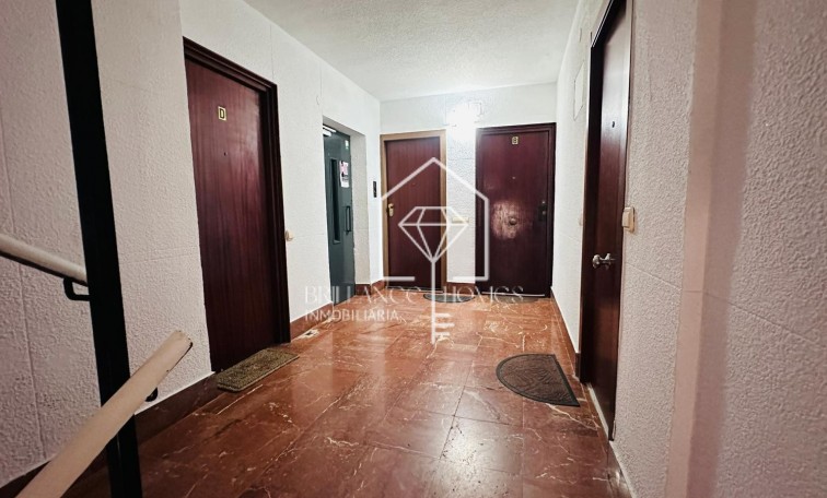 Segunda mano - Apartamento - Los Arenales del Sol - Arenales