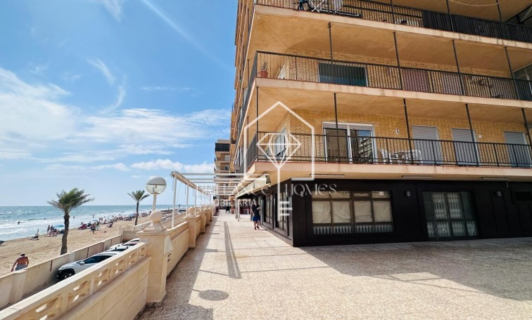 Segunda mano - Apartamento - Los Arenales del Sol - Arenales