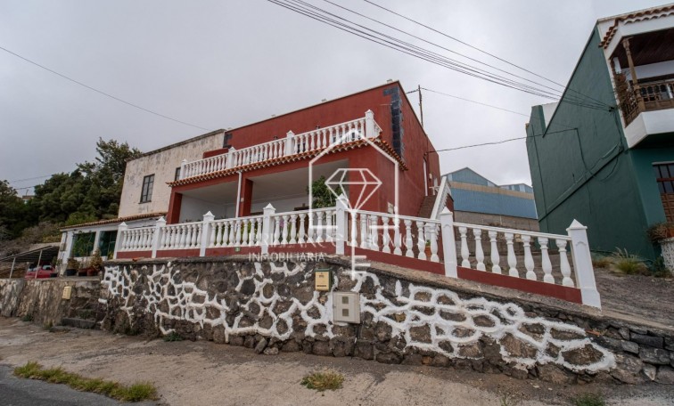 Segunda mano - Chalet - SANTA CRUZ - EL CHORRILLO