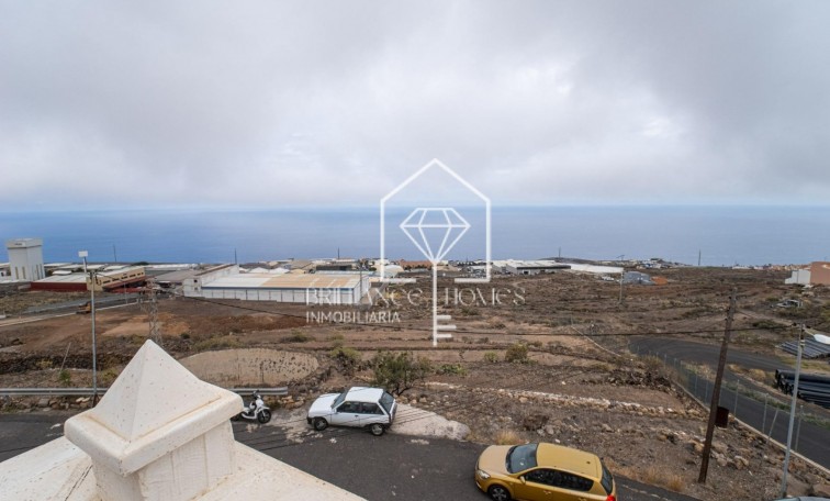 Sale - Villa / Detached house - SANTA CRUZ - EL CHORRILLO