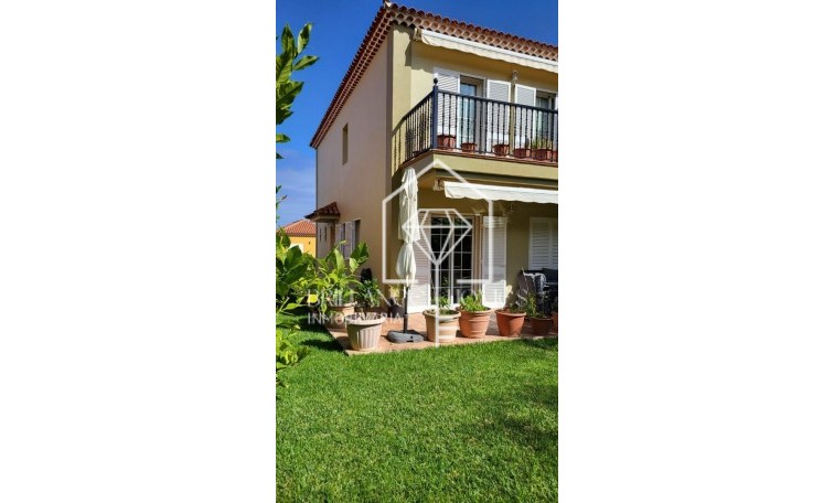 Sale - Semi-detached house - SANTA CRUZ