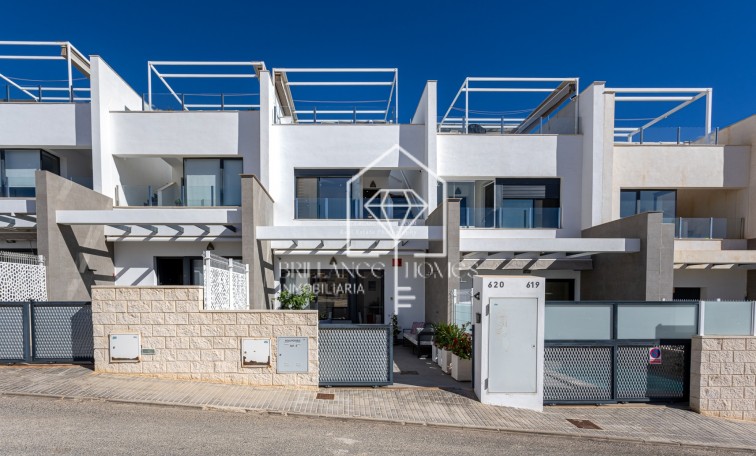 Resale - Town house - Orihuela Costa - Villamartín