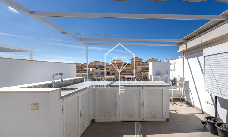 Resale - Town house - Orihuela Costa - Villamartín