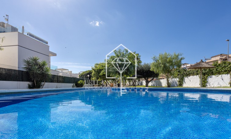 Segunda mano - Town house - Orihuela Costa - Villamartín