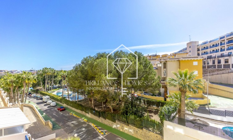 Resale - Apartment - Orihuela Costa - Campoamor