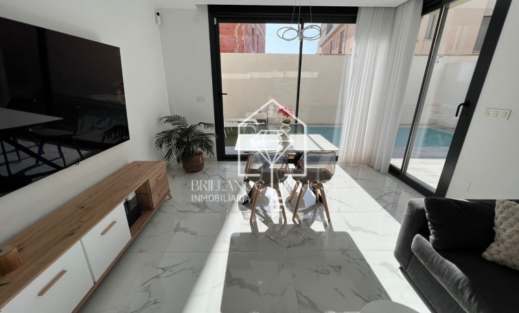 Segunda mano - House - Detached Villa - Los Montesinos - Los Montesinos - Urb. La Herrada