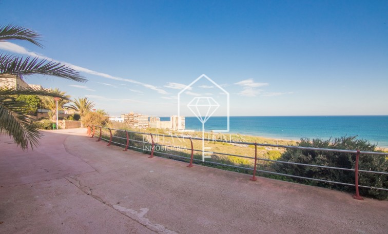 Sprzedaż - Apartament - Los Arenales del Sol - Arenales