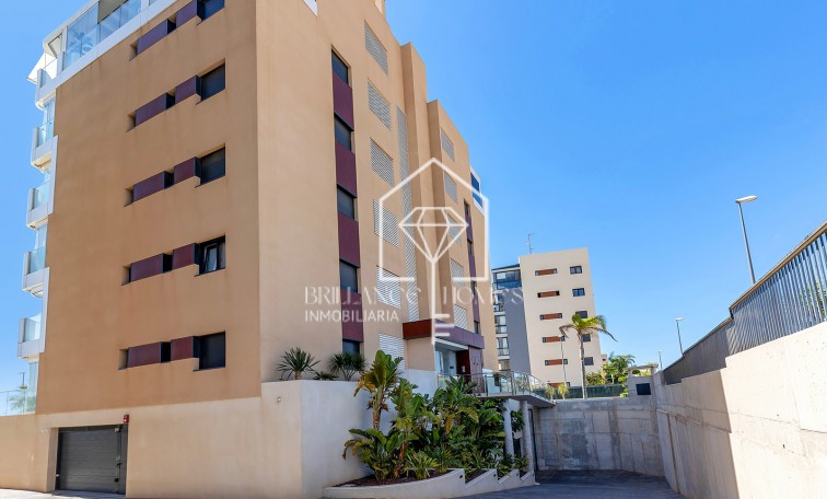 Sale - Apartment - Mil Palmeras