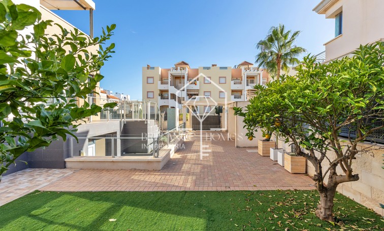 Revente - Villa - Orihuela Costa