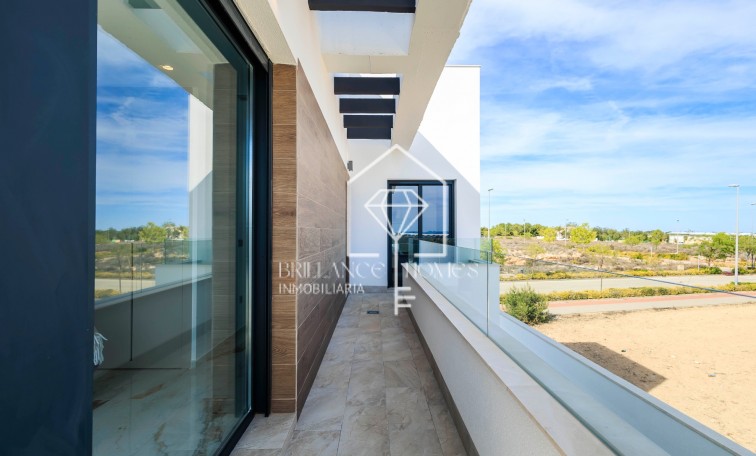 Obra nueva - Villa - Torrevieja