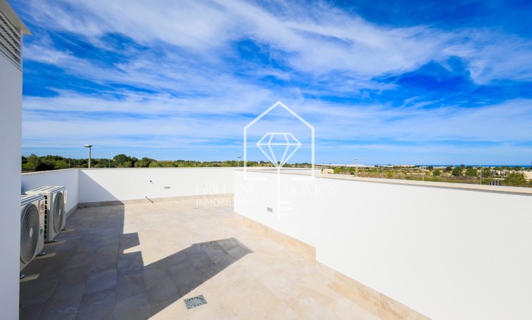 Obra nueva - Villa - Torrevieja