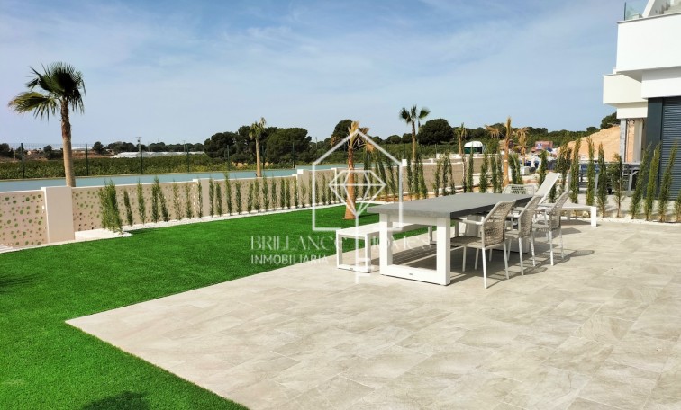 Obra nueva - Villa - Torrevieja