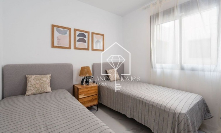 Sprzedaż - Apartment/mieszkanie - Torrevieja