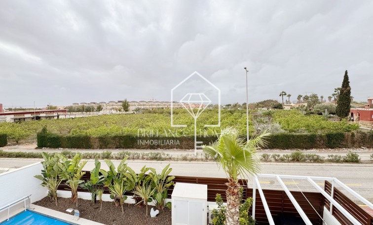 Sale - Villa - Los Montesinos - La Herrada