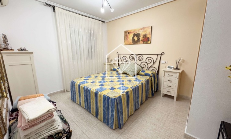 Segunda mano - 4. House - Detached Villa - Gran Alacant