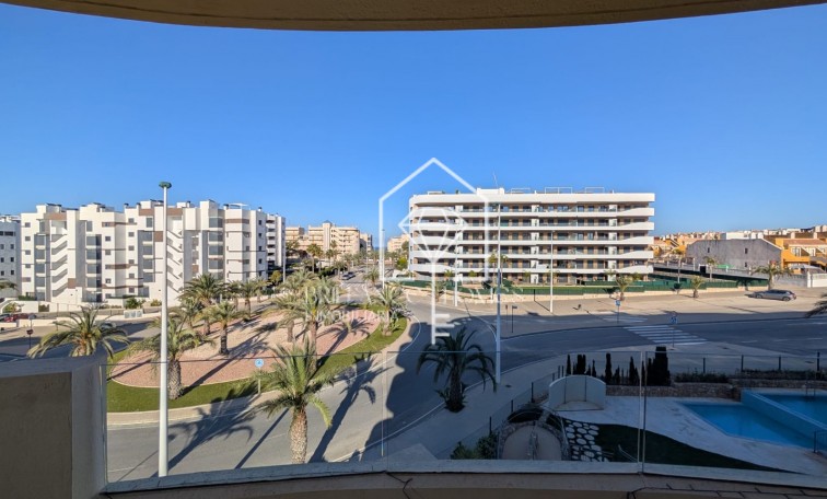 Segunda mano - Apartamento / piso - Los Arenales del Sol - Arenales