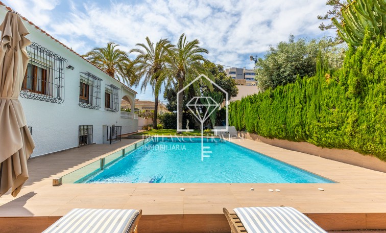 Segunda mano - Villa - Torrevieja - Rocio del Mar