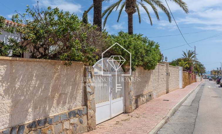 Segunda mano - Villa - Torrevieja - Rocio del Mar