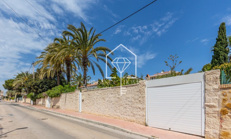 Segunda mano - Villa - Torrevieja - Rocio del Mar