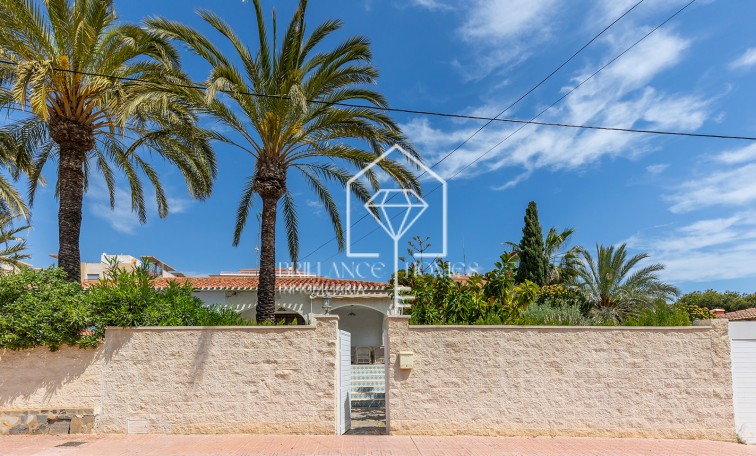 Segunda mano - Villa - Torrevieja - Rocio del Mar